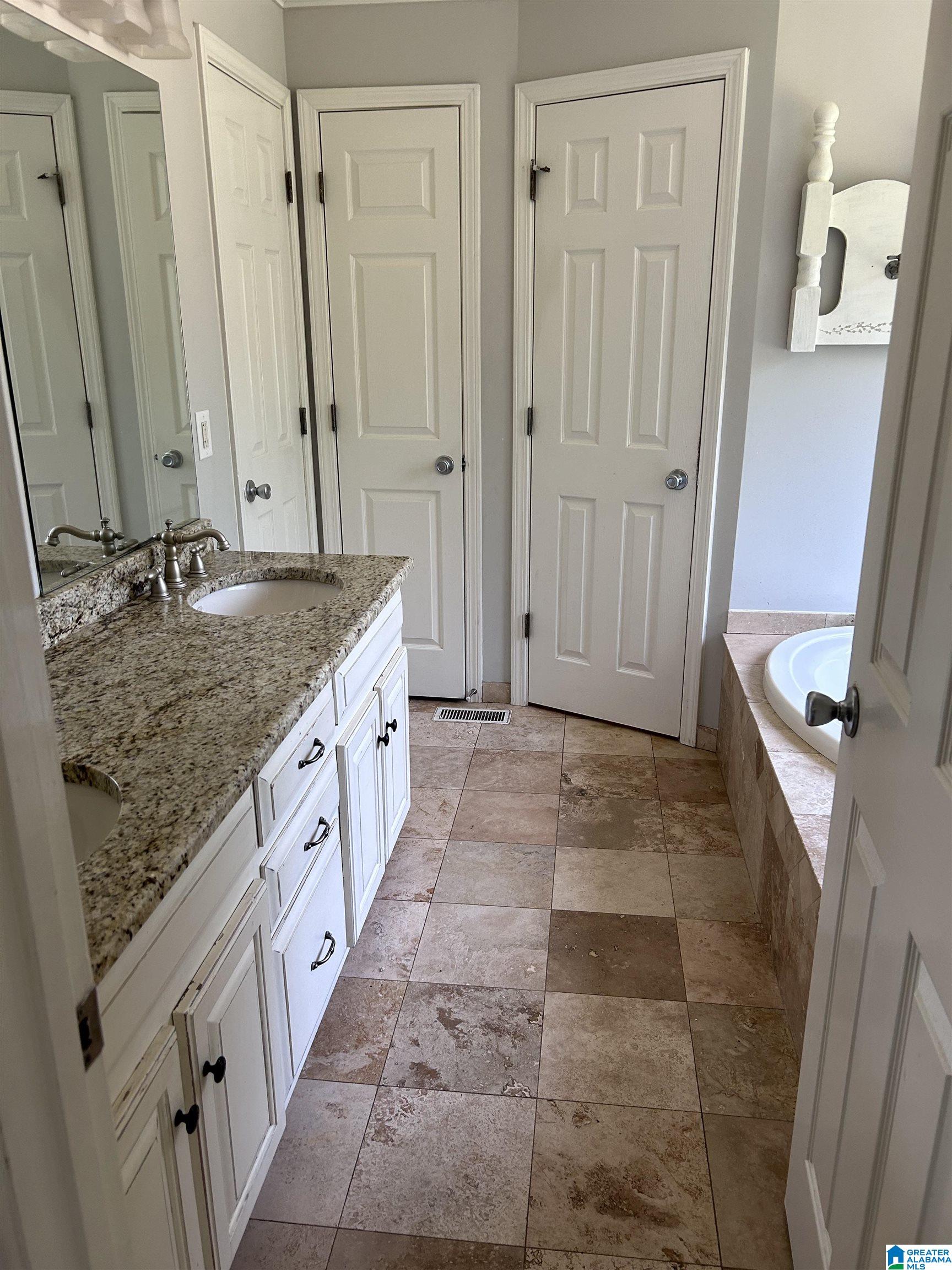 2359 Crystal Lake Road West Blocton, AL 35184 - Photo 16 of 37