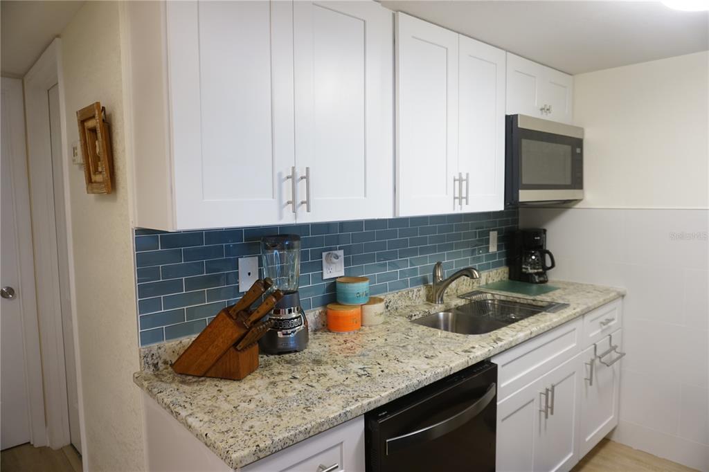 9715 Harrell Avenue, Unit 14 Treasure Island, FL 33706 - Photo 11 of 18