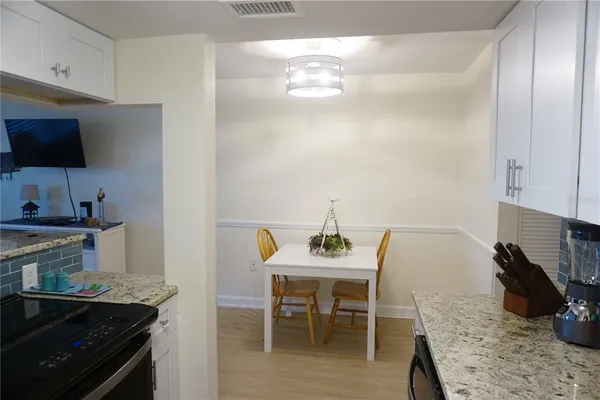 $1,600 | 9715 Harrell Avenue, Unit 14, Treasure Island, FL 33706