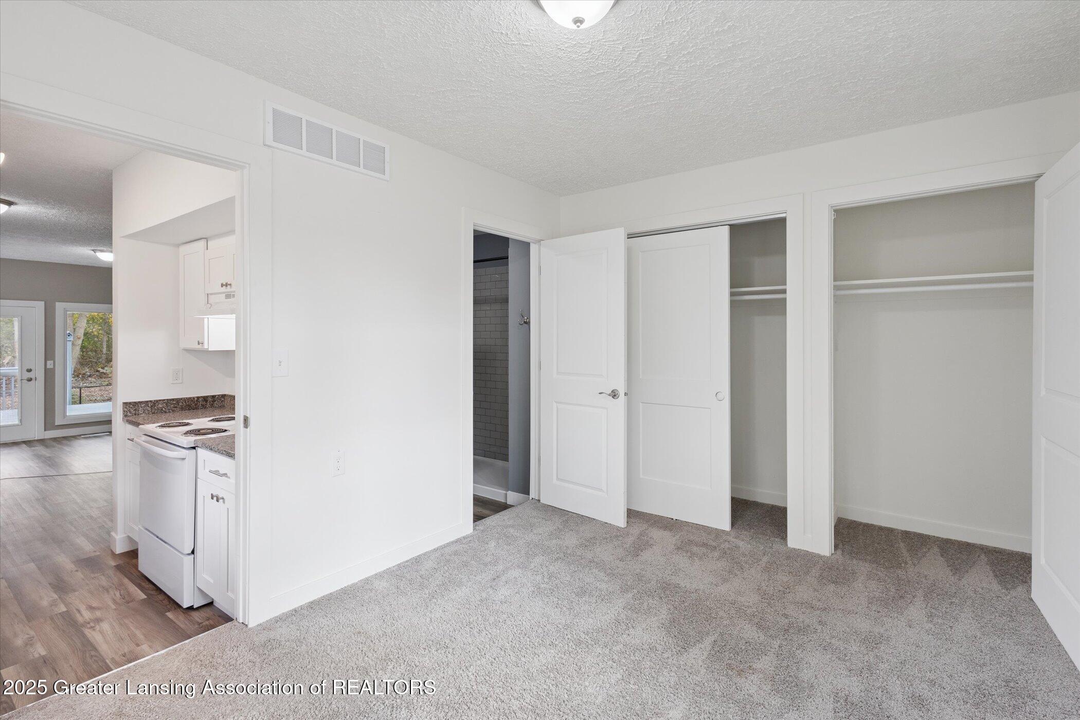 9595 East State Road Haslett, MI 48840 - Photo 17 of 47 16-9595-State-Rd-WindowStill-Photography