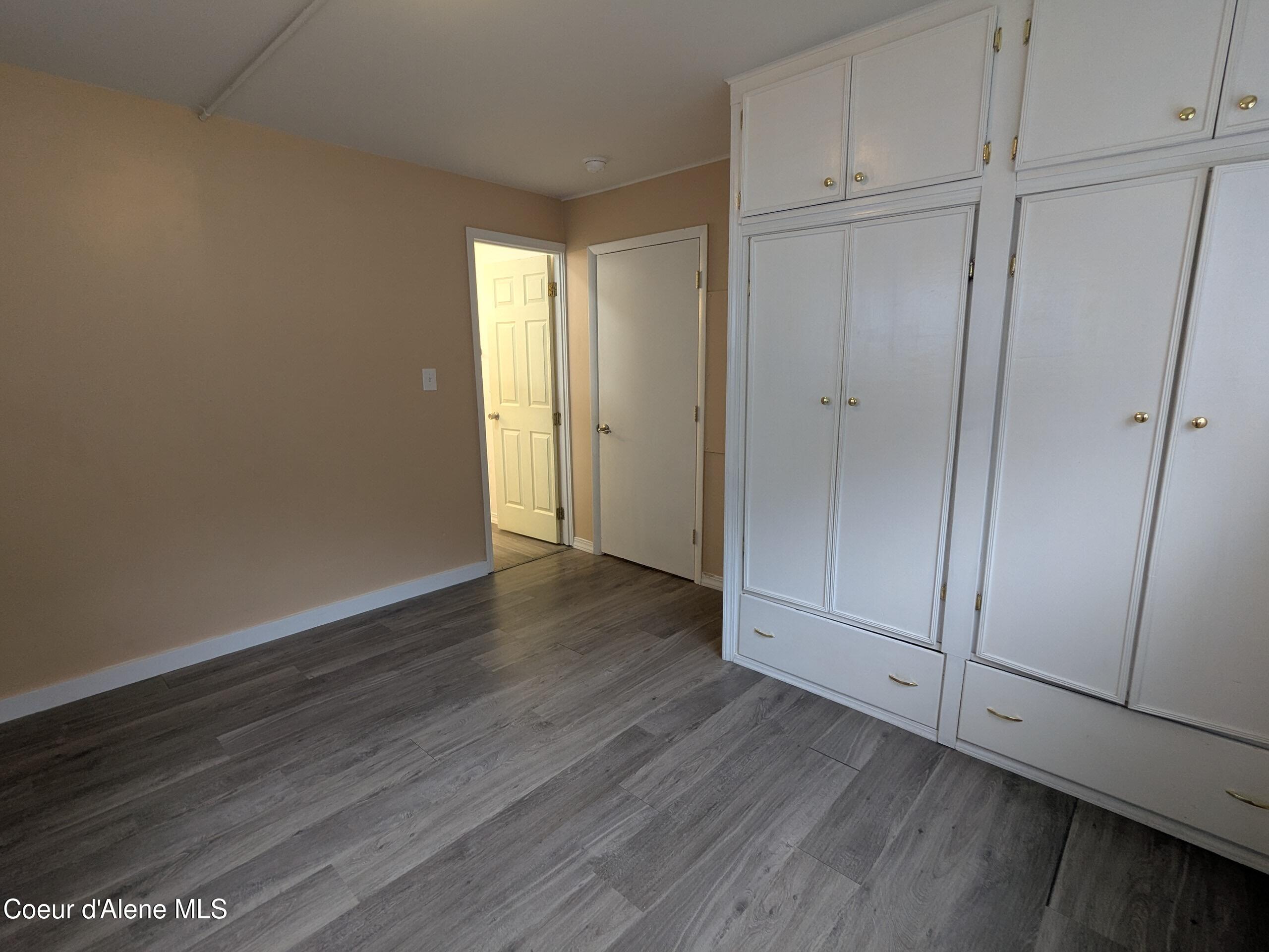 402 Main Street Wardner, ID 83837 - Photo 15 of 32 Downstairs Master Pic 3