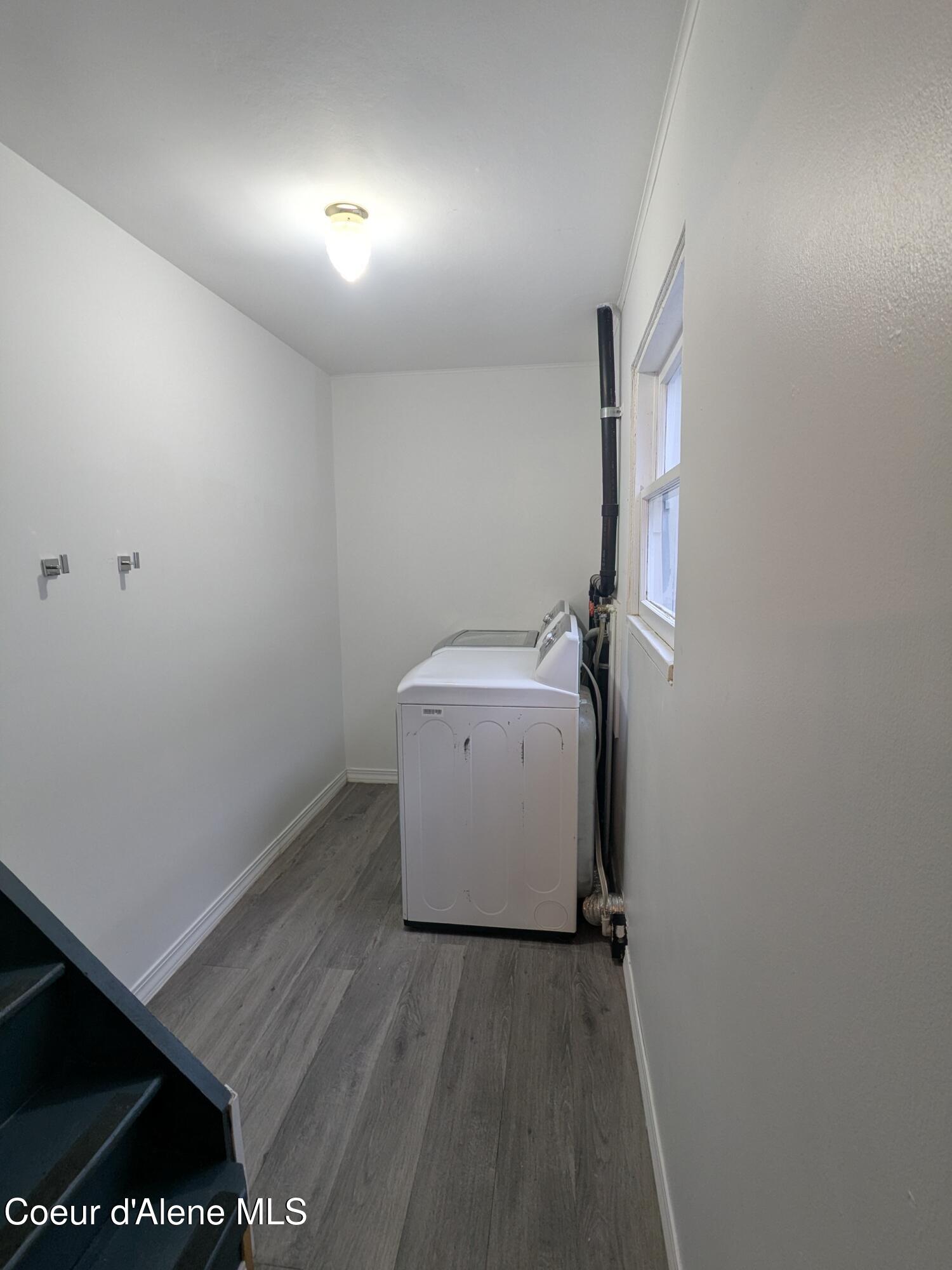402 Main Street Wardner, ID 83837 - Photo 21 of 32 Laundry Room
