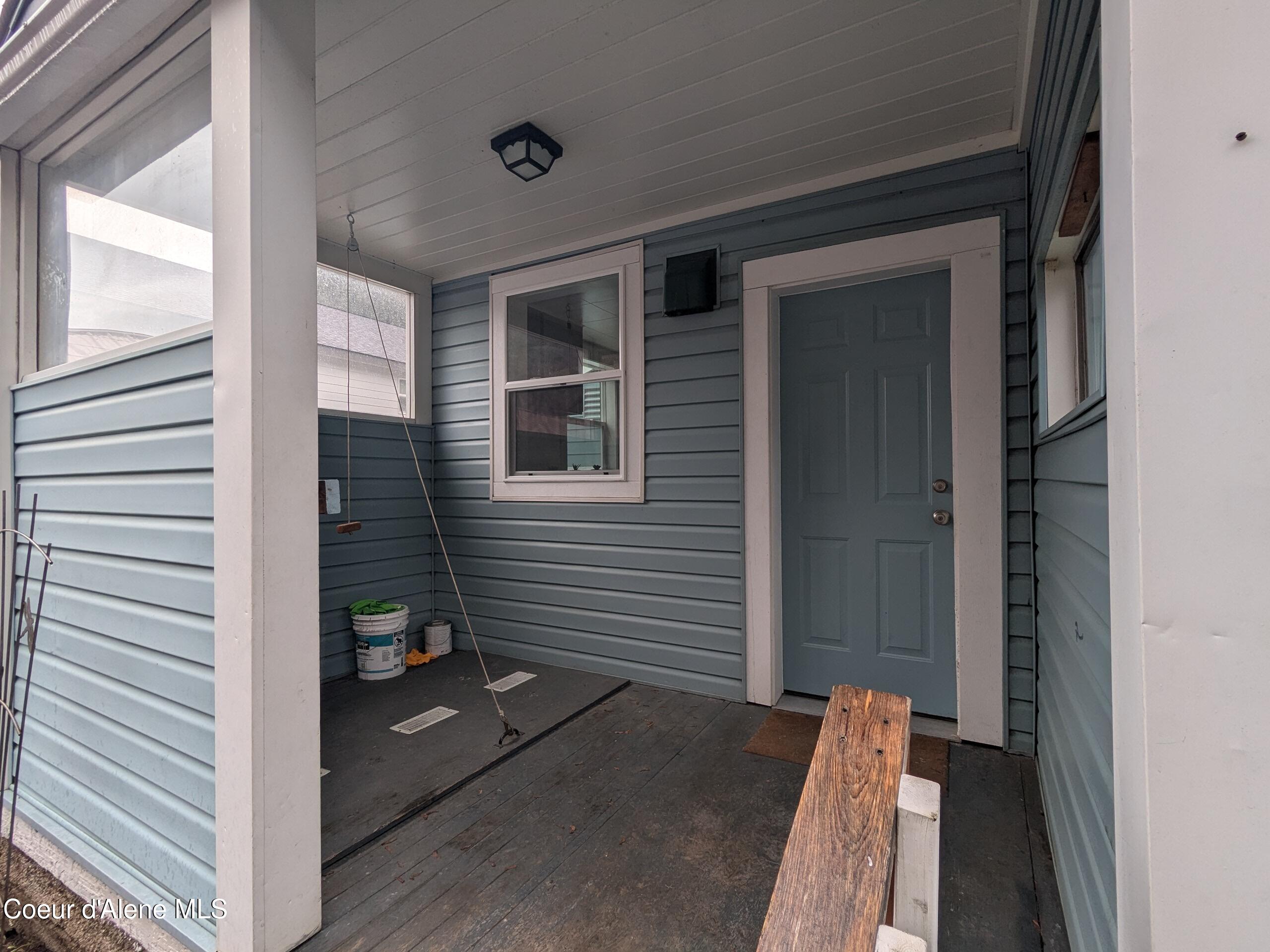 402 Main Street Wardner, ID 83837 - Photo 25 of 32 Back Porch