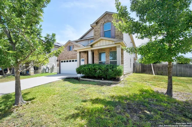 $2,225 | 7102 Magnolia Bluff, San Antonio, TX 78218