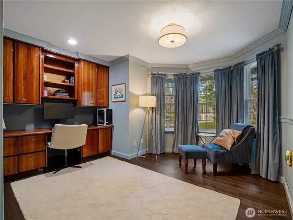 $1,250,000 | 34914 27th Avenue East, Roy, WA 98580