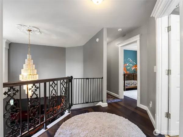 $1,250,000 | 34914 27th Avenue East, Roy, WA 98580