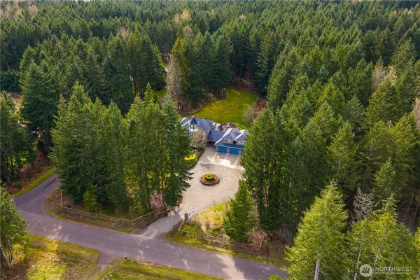 $1,250,000 | 34914 27th Avenue East, Roy, WA 98580