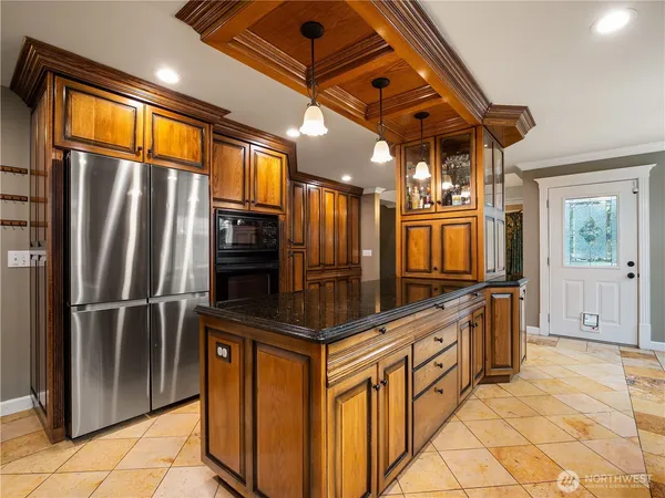 $1,250,000 | 34914 27th Avenue East, Roy, WA 98580