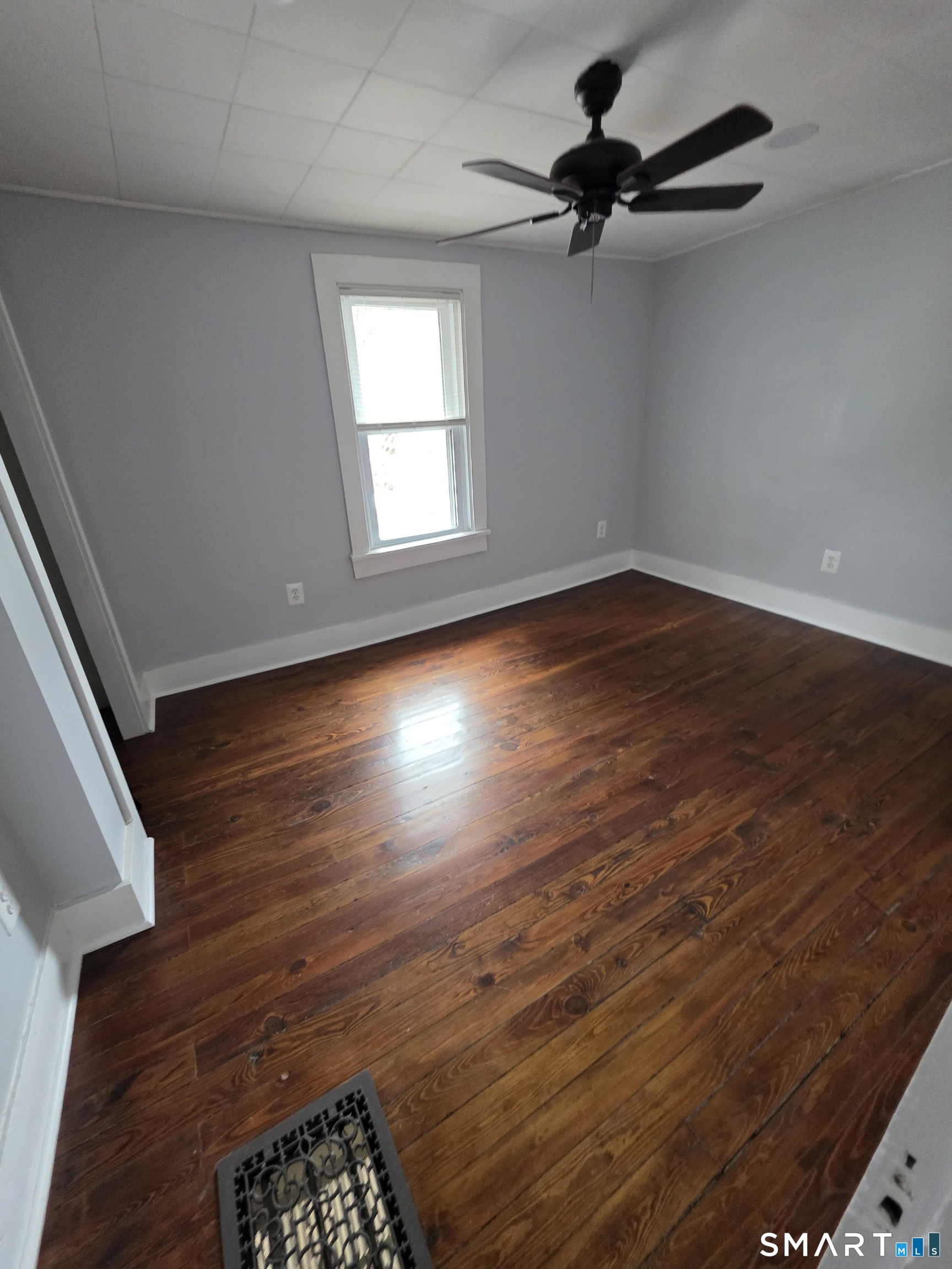 340 Hicks Avenue Meriden, CT 06451 - Photo 17 of 25