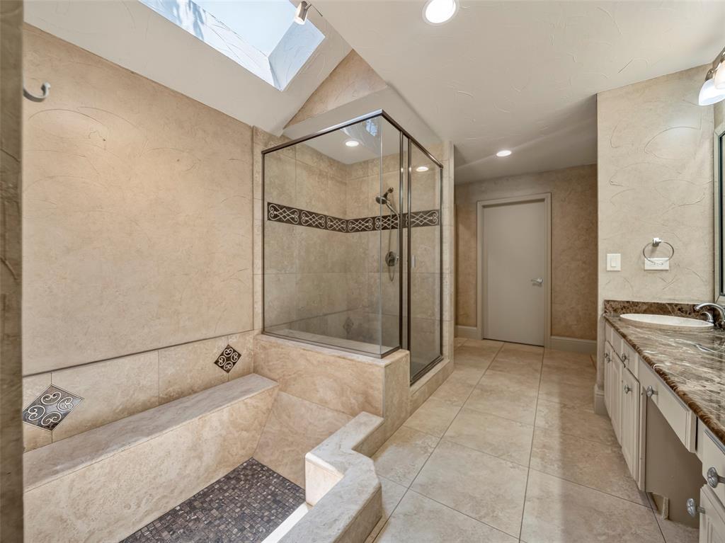 4101 Rush Circle Addison, TX 75001 - Photo 18 of 40