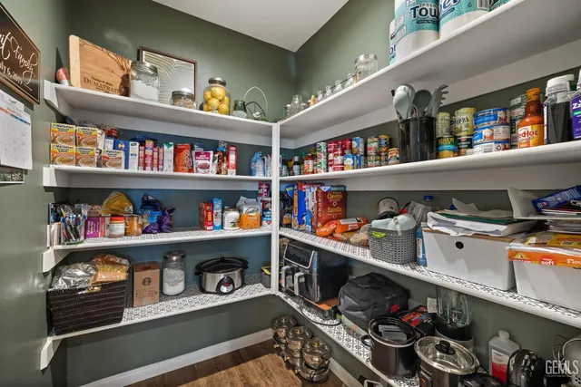 $594,000 | Undisclosed Address, Bakersfield, CA 93314