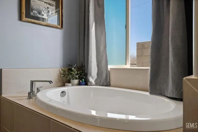 $594,000 | Undisclosed Address, Bakersfield, CA 93314