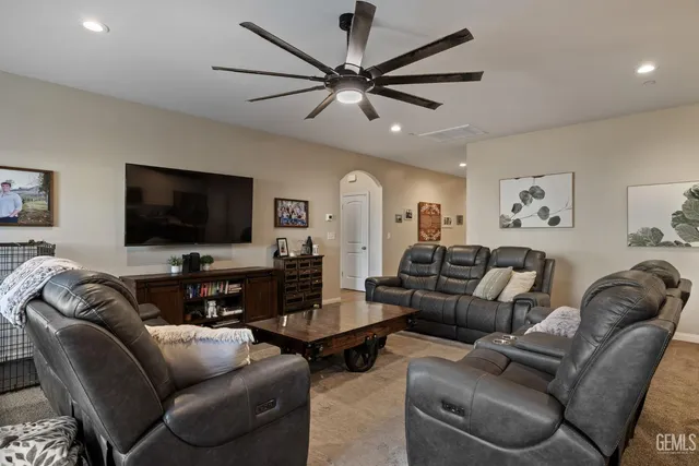 $594,000 | Undisclosed Address, Bakersfield, CA 93314