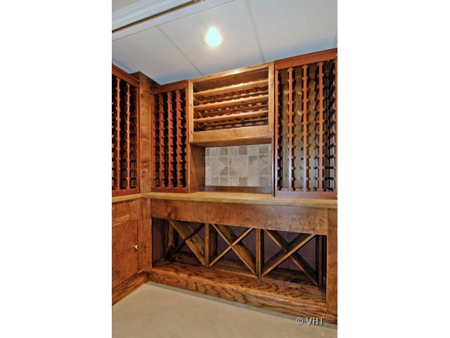 601 Chesapeake Road St. Charles, IL 60175 - Photo 14 of 16