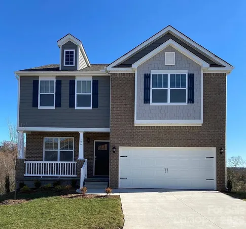 $459,999 | 196 Marathon Lane, Candler, NC 28715