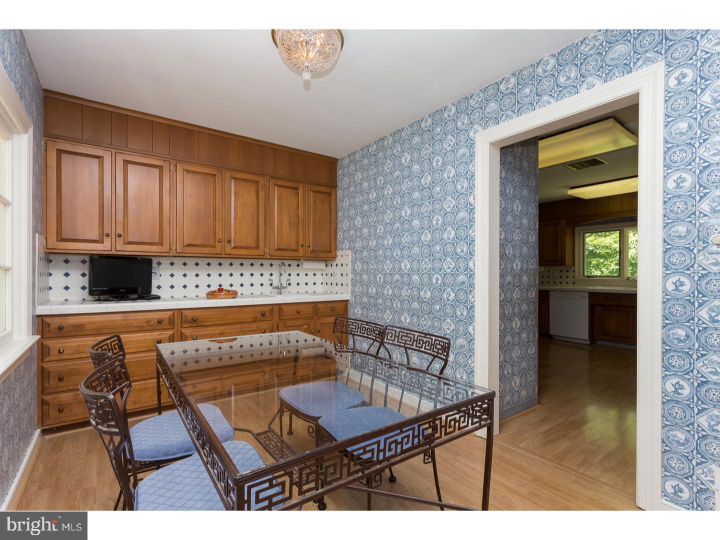 321 Indiantown Road Glenmoore, PA 19343 - Photo 8 of 25 Breakfast Room