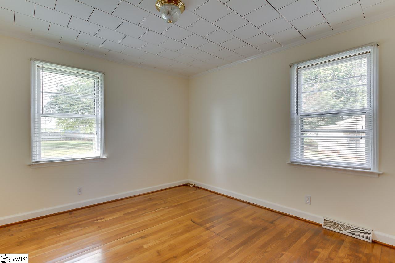 122 Grasshopper Hill Road Pickens, SC 29671 - Photo 11 of 15
