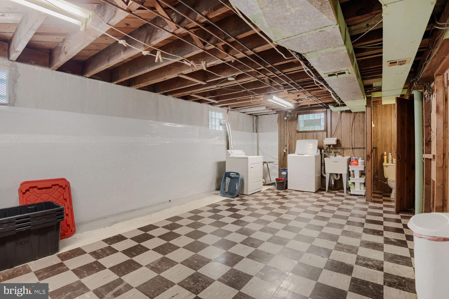 1816 Hanford Road Baltimore, MD 21237 - Photo 26 of 31