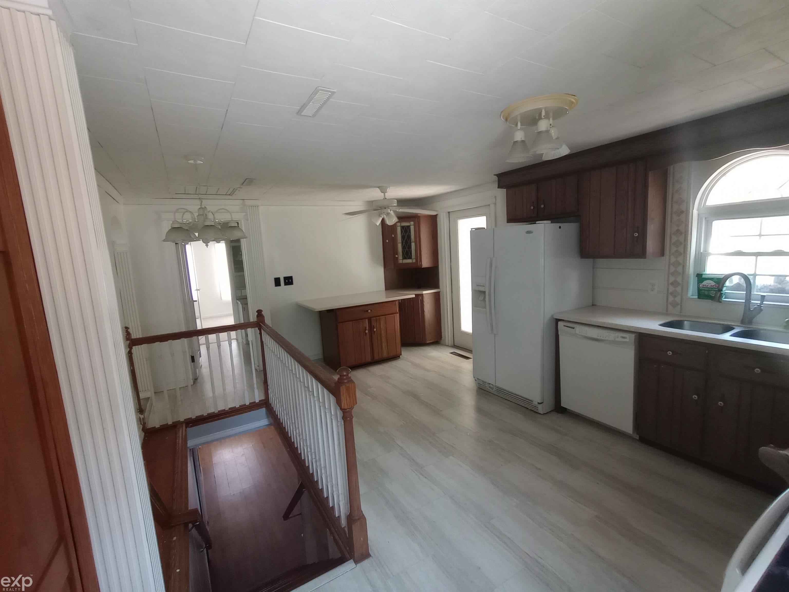 3387 Carson Highway Adrian, MI 49221 - Photo 36 of 52 50119201-35.JPG