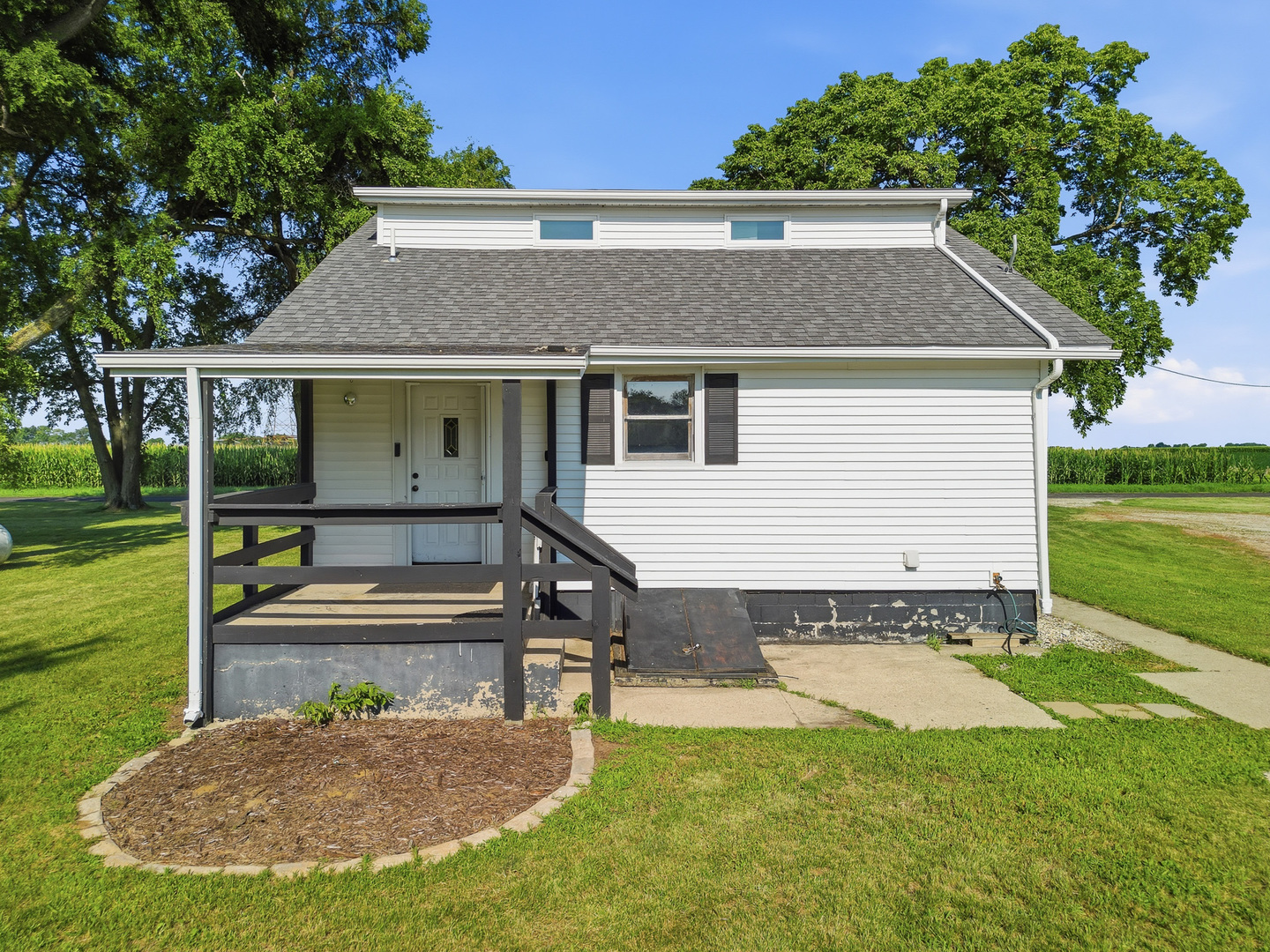 7630 Ridge Road Rock Falls, IL 61071 - Photo 5 of 41