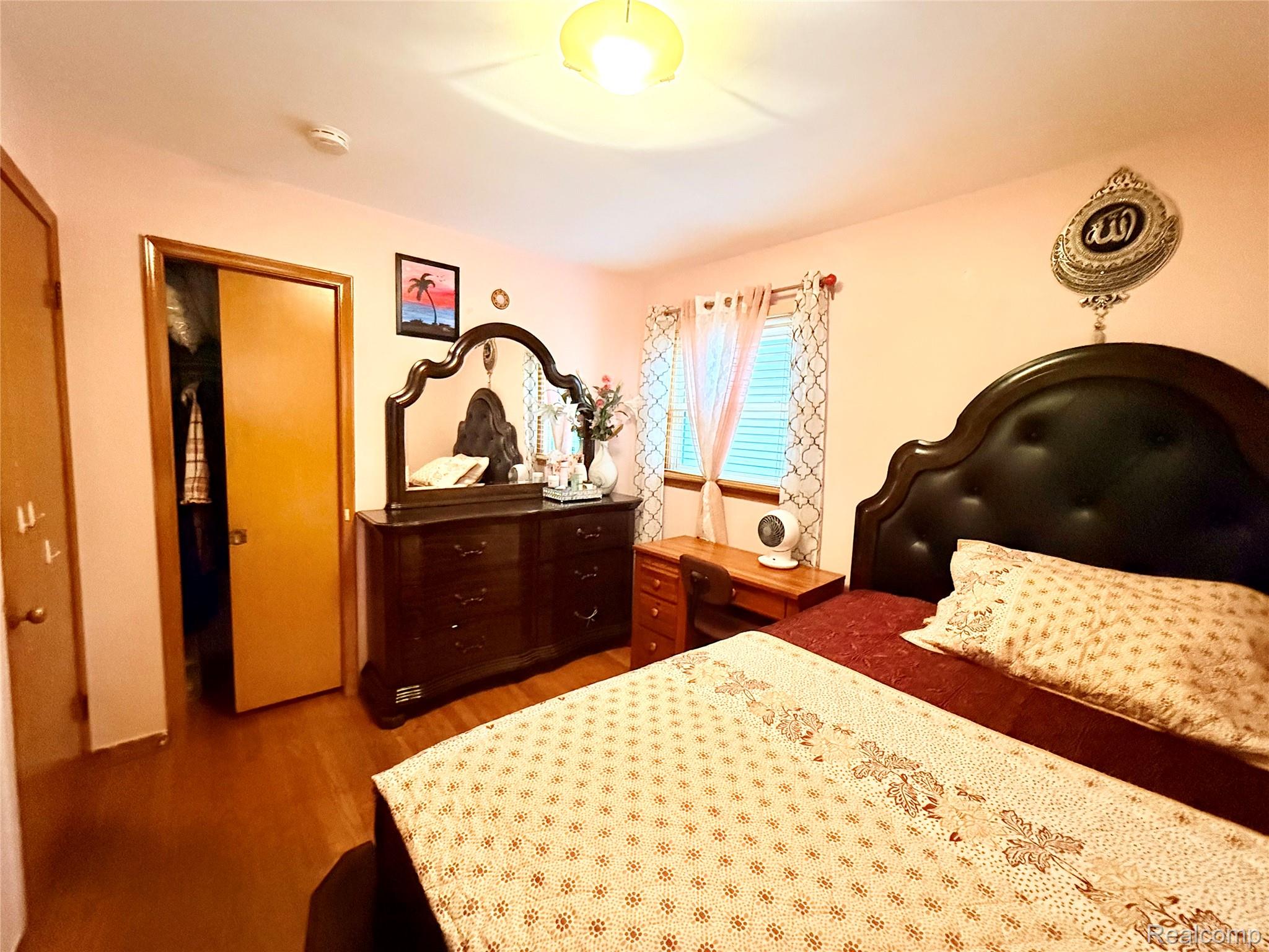 8152 Potomac Street Center Line, MI 48015 - Photo 15 of 39 .