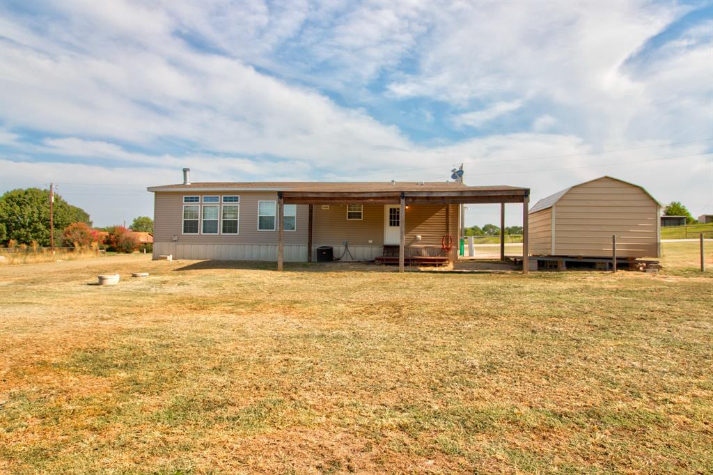 7575 Honey Creek Road Celina, TX 75009 - Photo 28 of 39 Large Covered area