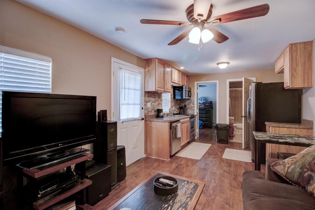 7575 Honey Creek Road Celina, TX 75009 - Photo 37 of 39 Cozy space