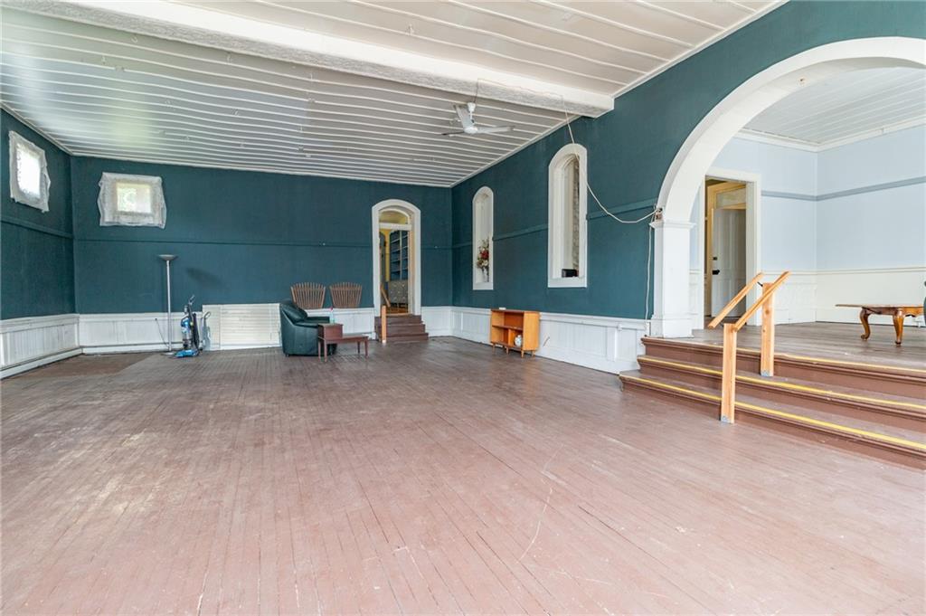 415 Old Rte 19 New Castle, PA 16101 - Photo 3 of 43 Gallery Image 3