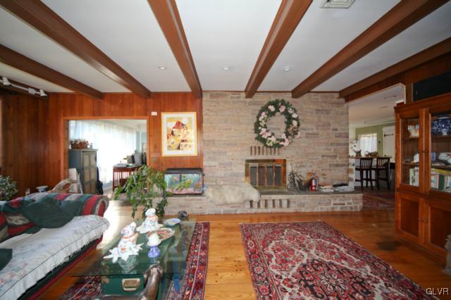 6655 Farrier Road Orefield, PA 18069 - Photo 6 of 32 Gallery Image 6