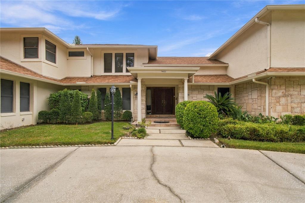 14601 Anchoret Road Tampa, FL 33618 - Photo 2 of 31 Gallery Image 2