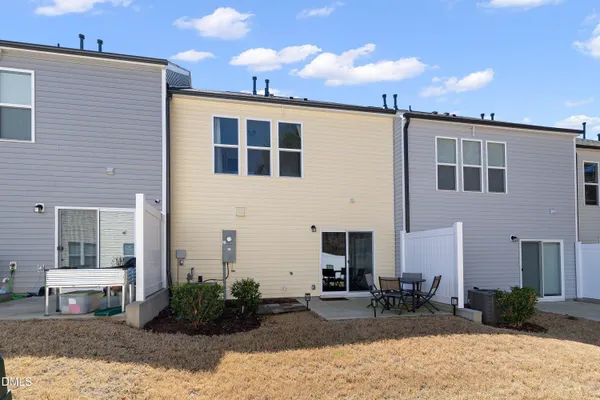 $2,400 | 1004 Everglades Way, Durham, NC 27713