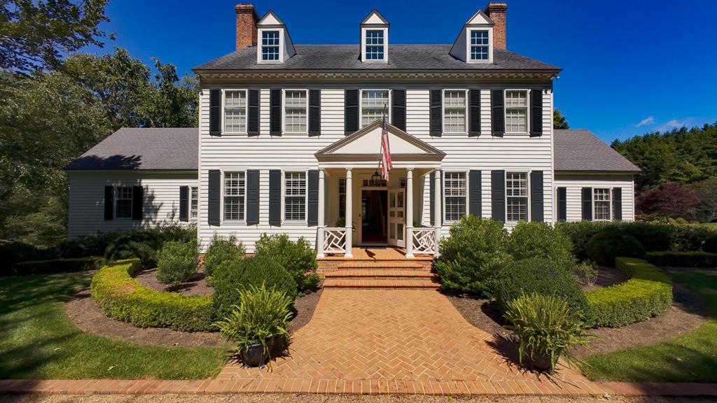 910 Glendale Road Galax, VA 24333 - Photo 1 of 42 Gallery Image 1