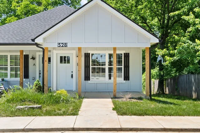 $1,350 | 528 Poston Street, Unit A, Clarksville, TN 37040