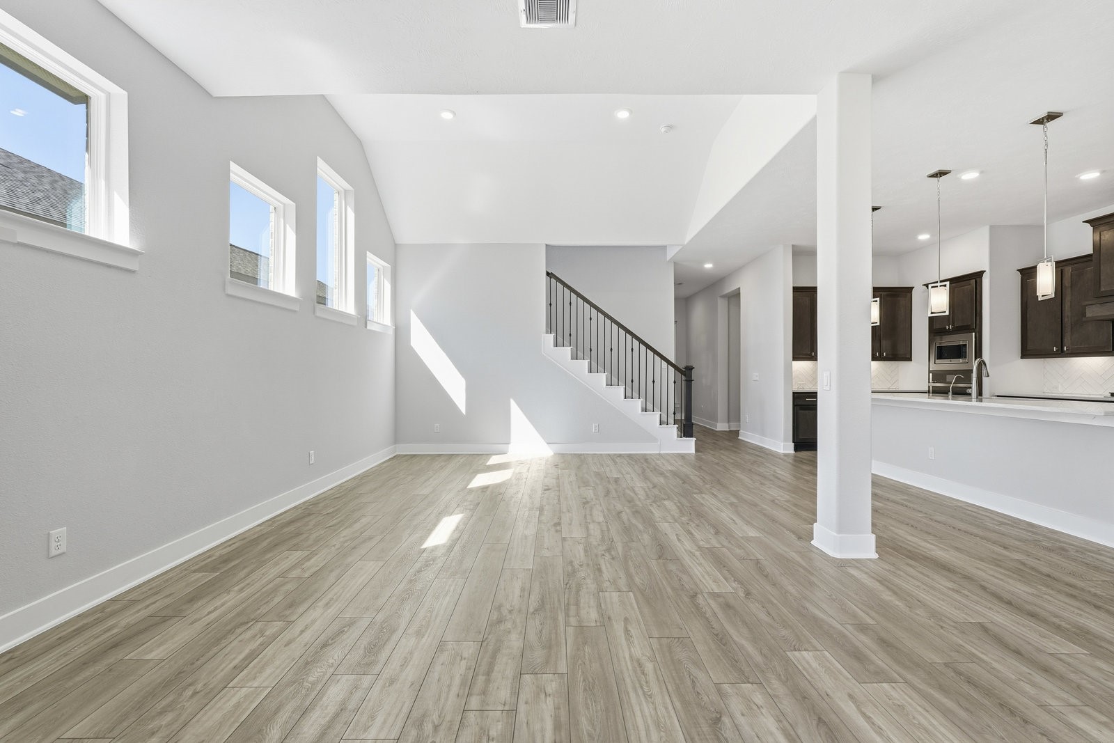 15822 Pilot Knob Drive Cypress, TX 77433 - Photo 9 of 43