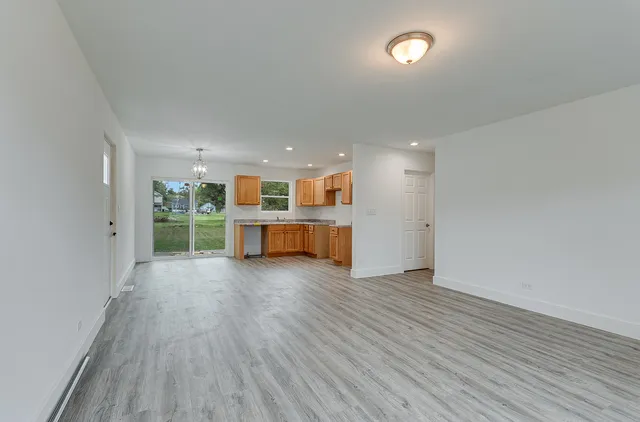 $284,900 | 145 East Elm Street, Braidwood, IL 60408