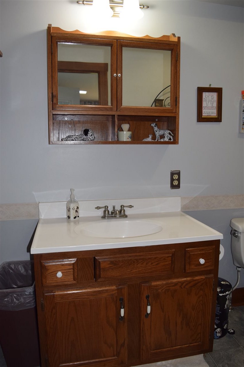 370 Walnut Street Elberfeld, IN 47613 - Photo 13 of 29 Gallery Image 13
