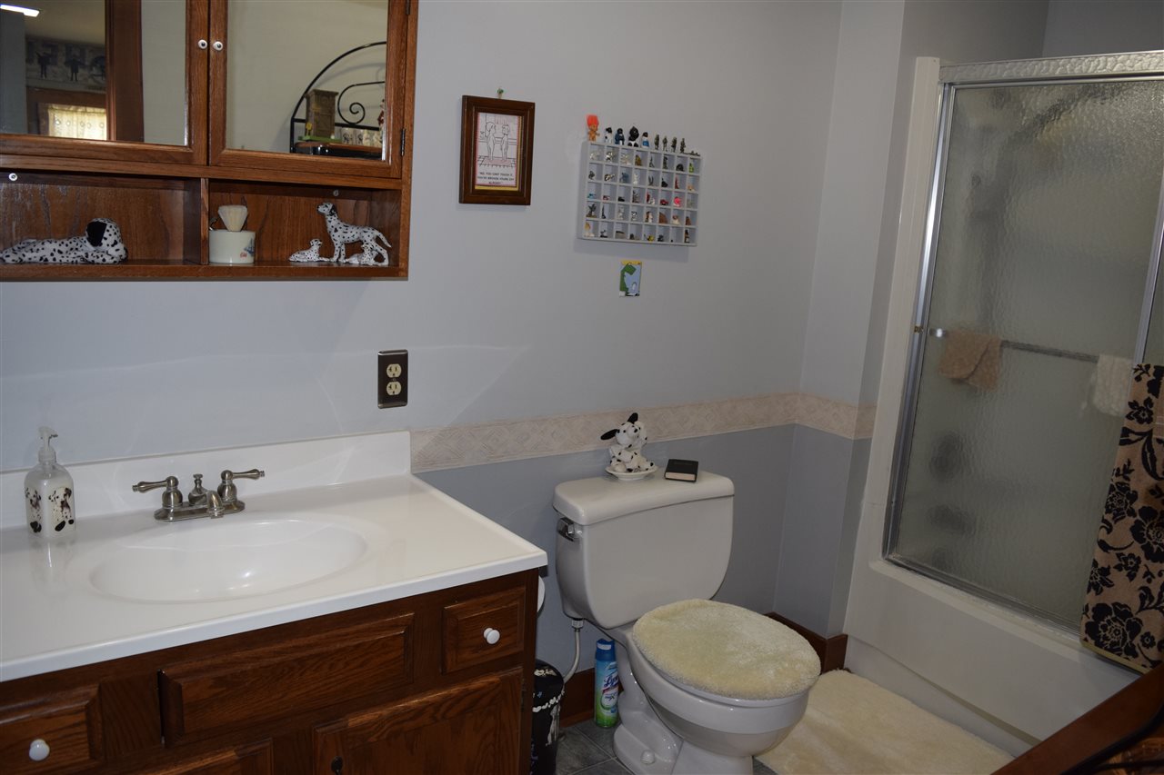 370 Walnut Street Elberfeld, IN 47613 - Photo 14 of 29 Gallery Image 14