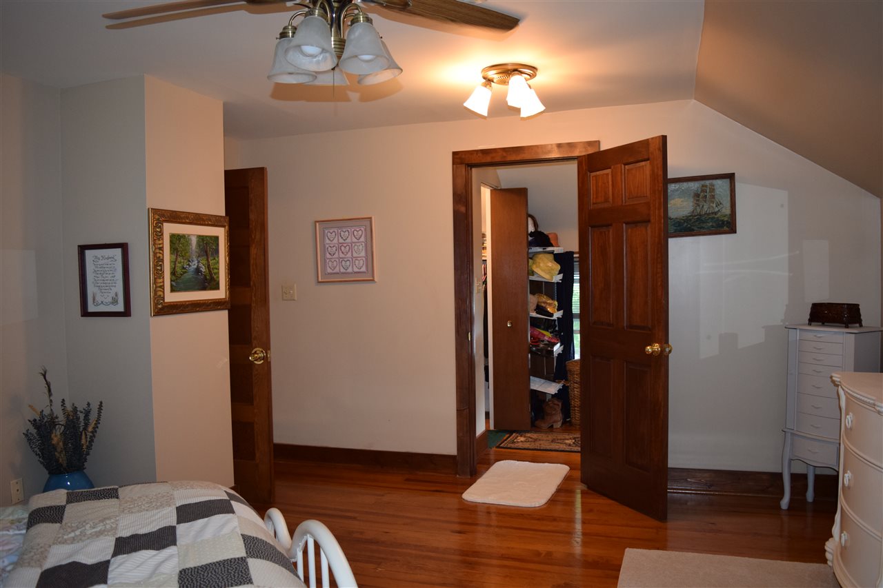370 Walnut Street Elberfeld, IN 47613 - Photo 15 of 29 Gallery Image 15