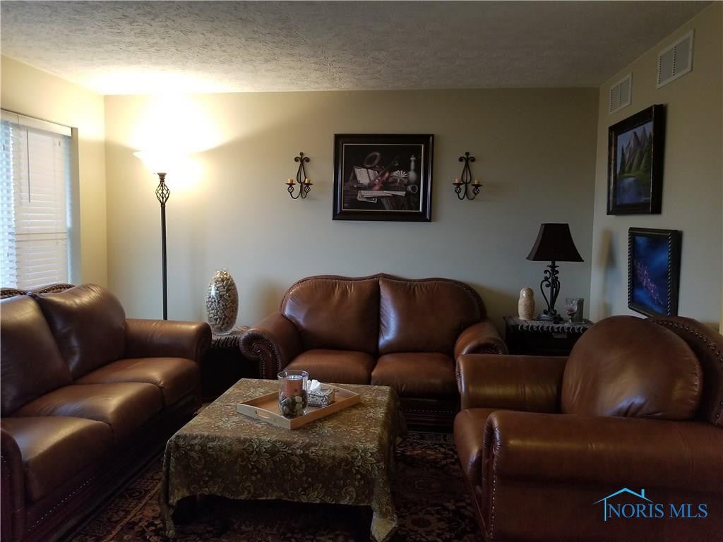 4151 Libbey Road Perrysburg, OH 43551 - Photo 3 of 16 Gallery Image 3