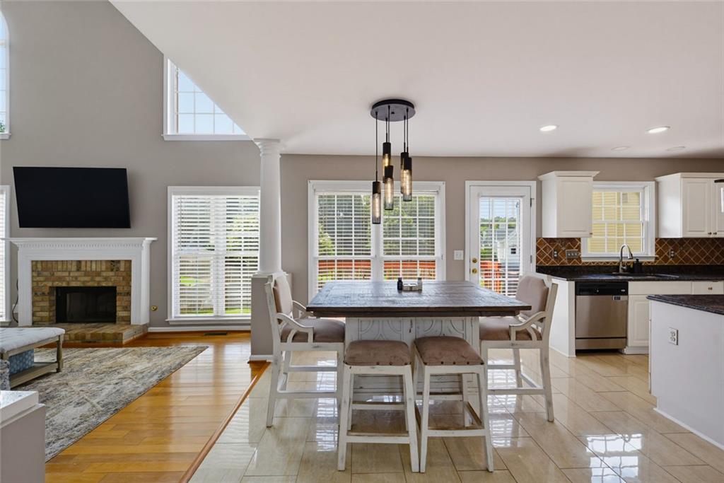 581 Hunters Trace Dallas, GA 30157 - Photo 14 of 42