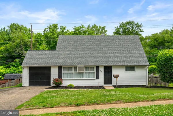$450,000 | 44 Quickset Road, Levittown, PA 19057