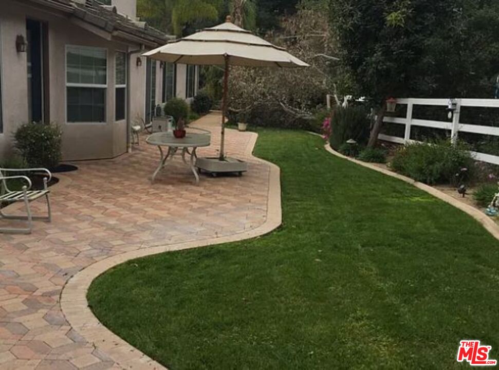 1808 Fallbrook Oaks Court Fallbrook, CA 92028 - Photo 3 of 64