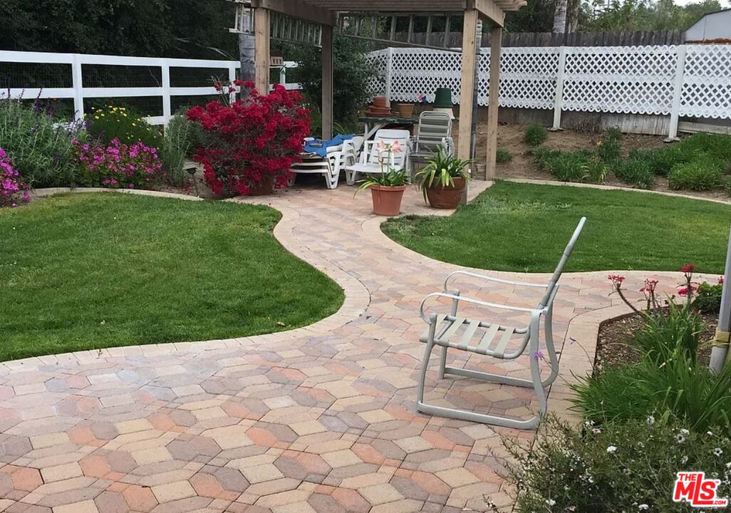 1808 Fallbrook Oaks Court Fallbrook, CA 92028 - Photo 4 of 64