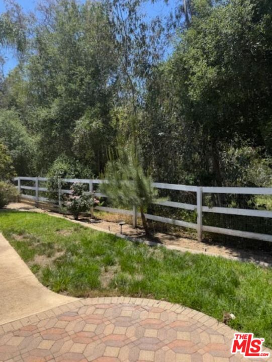 1808 Fallbrook Oaks Court Fallbrook, CA 92028 - Photo 8 of 64