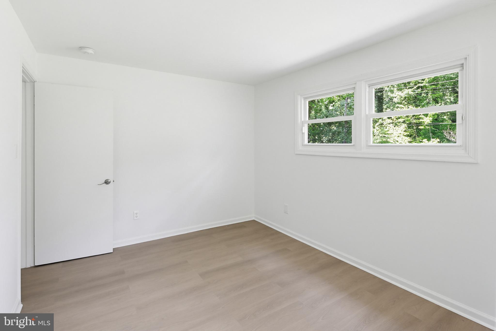 6702 Whitegate Road Clarksville, MD 21029 - Photo 24 of 52 Bright and airy blank canvas room.