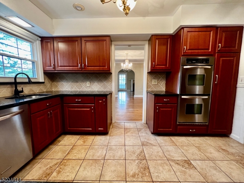 12 Hobart Gap Road Short Hills, NJ 07078 - Photo 16 of 48