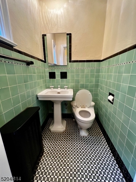 12 Hobart Gap Road Short Hills, NJ 07078 - Photo 21 of 48