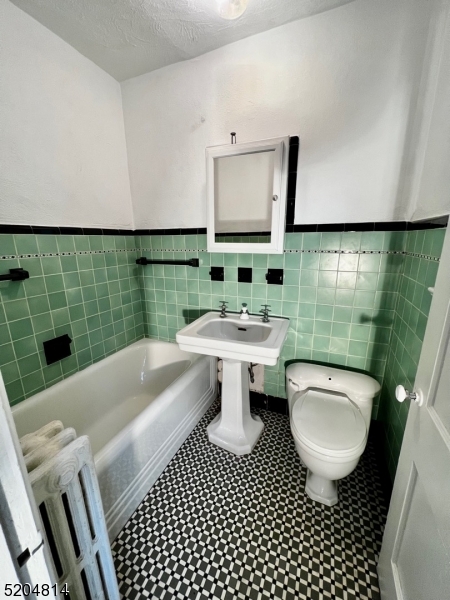 12 Hobart Gap Road Short Hills, NJ 07078 - Photo 23 of 48