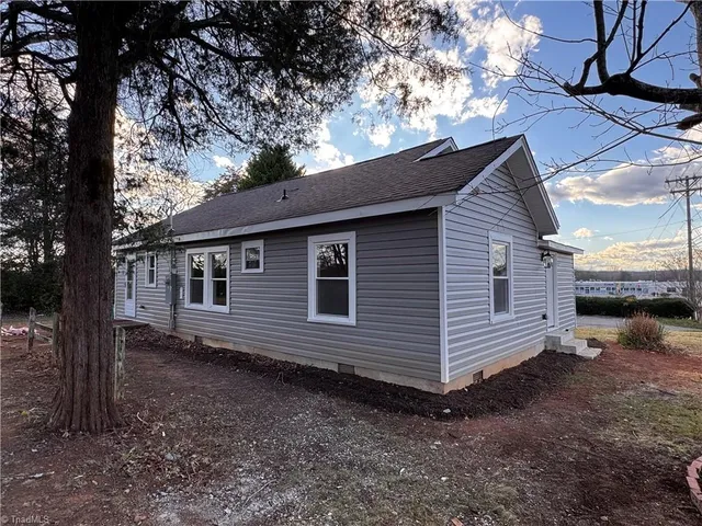 $189,000 | 132 Oak Grove Road, Elkin, NC 28621