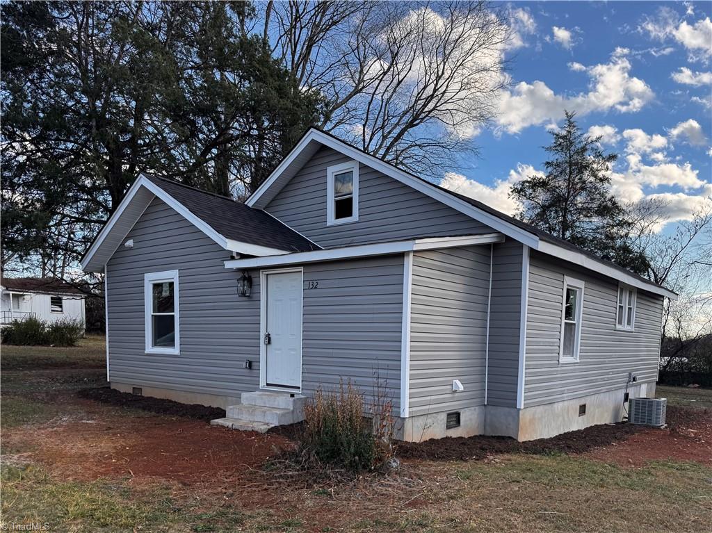 132 Oak Grove Road Elkin, NC 28621 - Photo 7 of 18